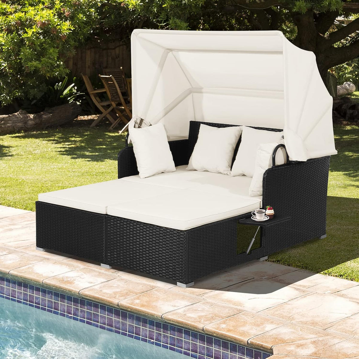 Outdoor Daybed with Retractable Canopy (White)